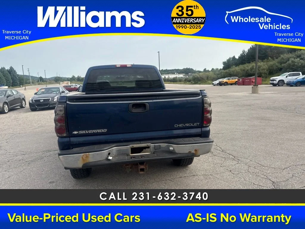 Used 2000 Indigo Blue Metallic Chevrolet LS image 22