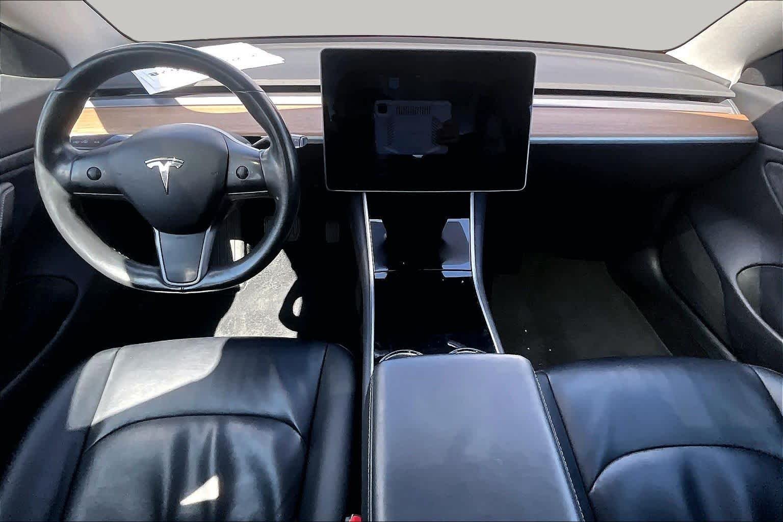 Used 2018 Midnight Silver Metallic Tesla Long Range Battery image 12