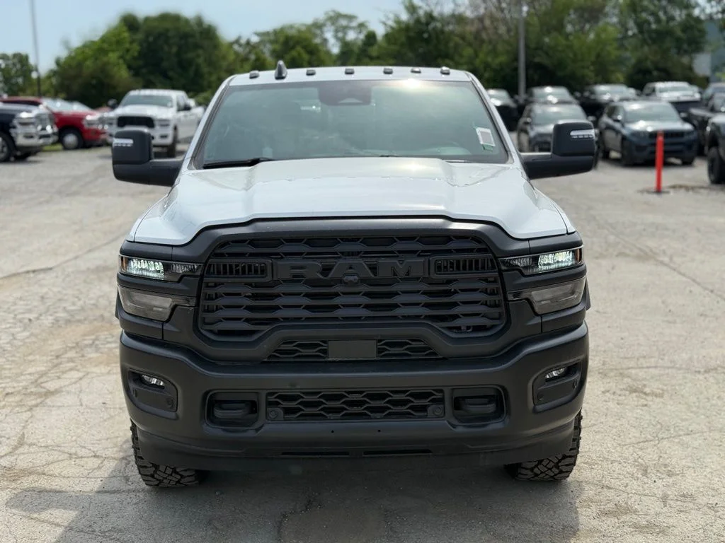 New 2026 Bright White Clear-Coat Exterior Paint RAM Tradesman image 3