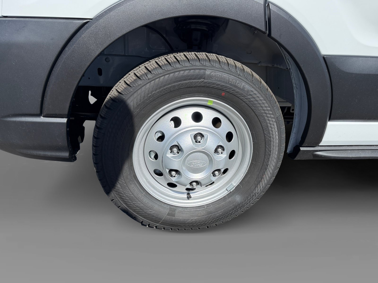 New 2026 Oxford White Ford Cargo Van image 9