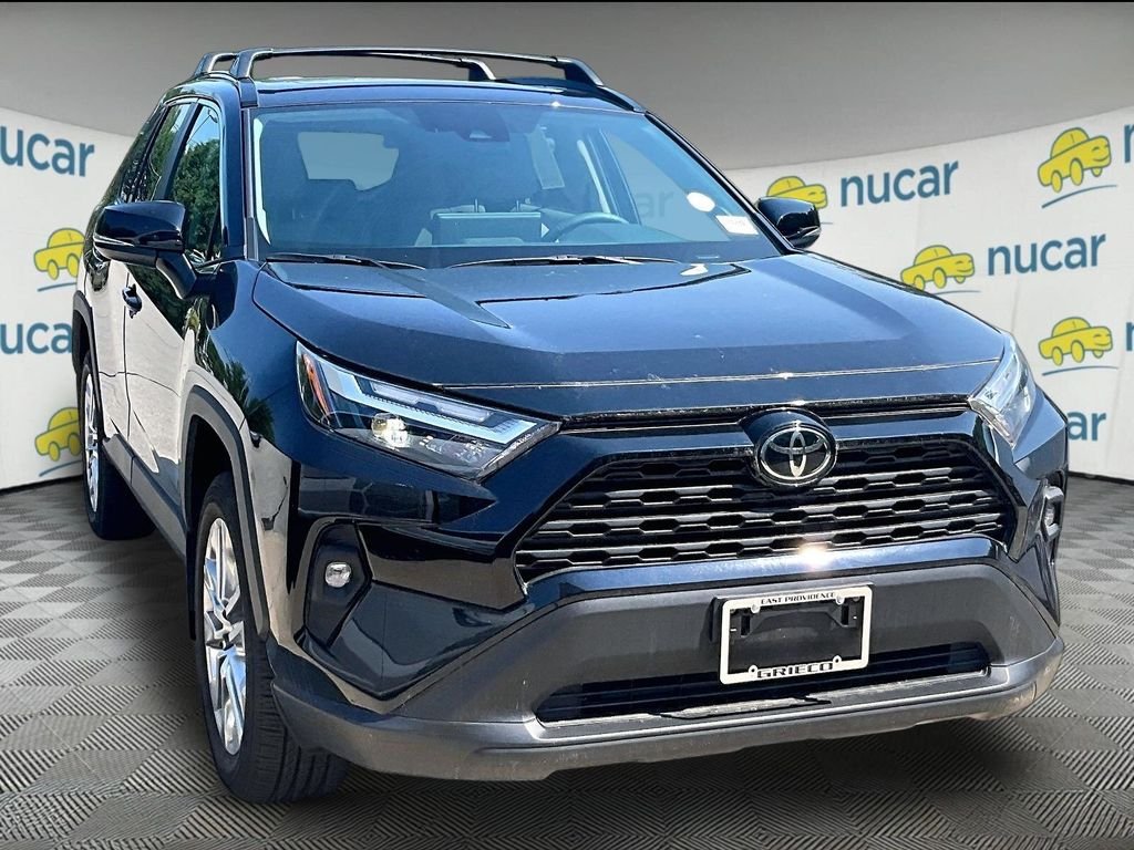 Used 2025 Black Toyota XLE Premium image 1