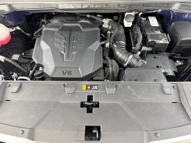 Used 2023 Blue Kia LX Seat Package image 17