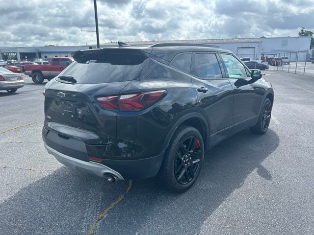 Used 2021 Black Chevrolet LT image 4