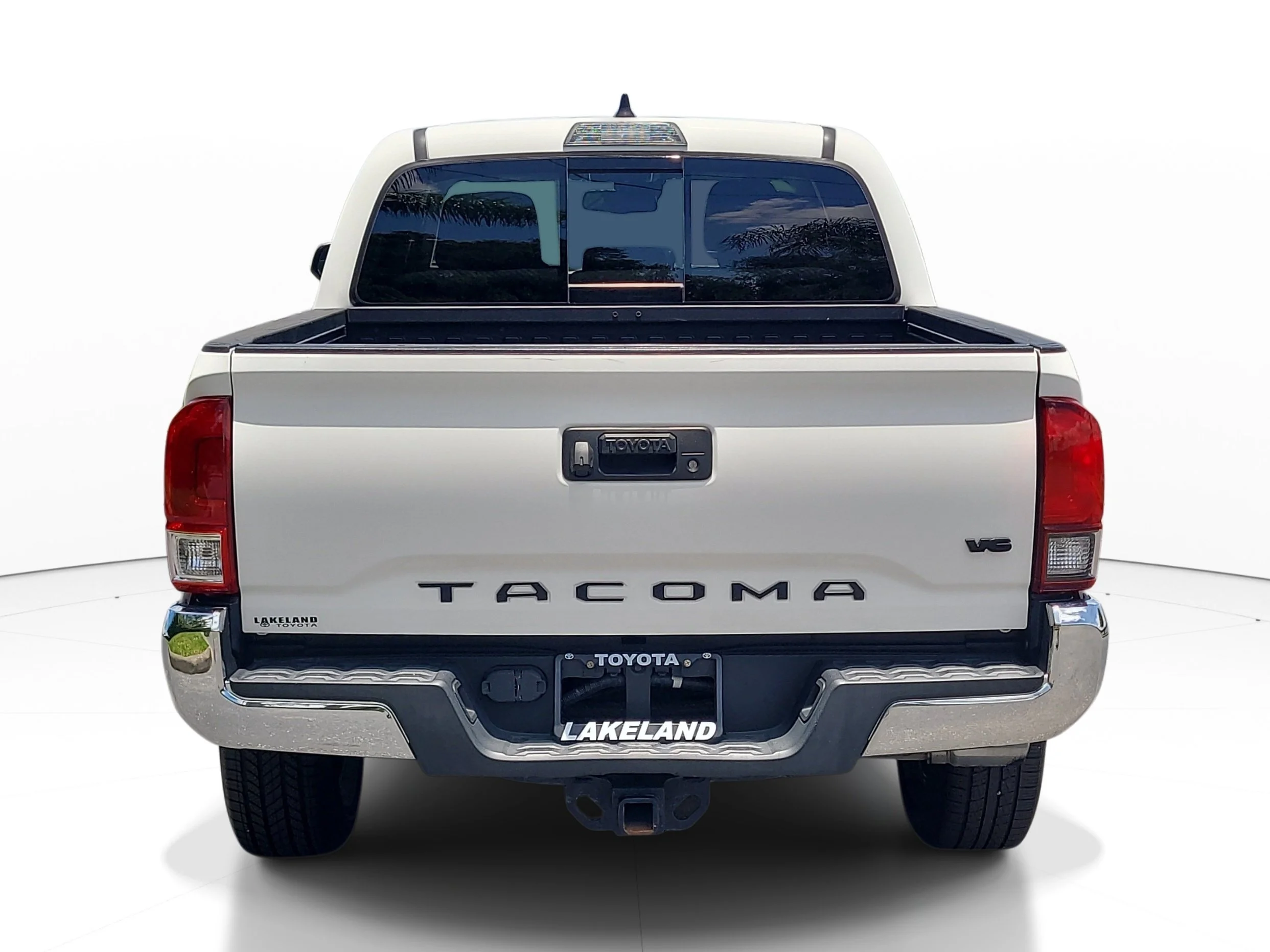 Used 2021 Super White Toyota SR5 image 5