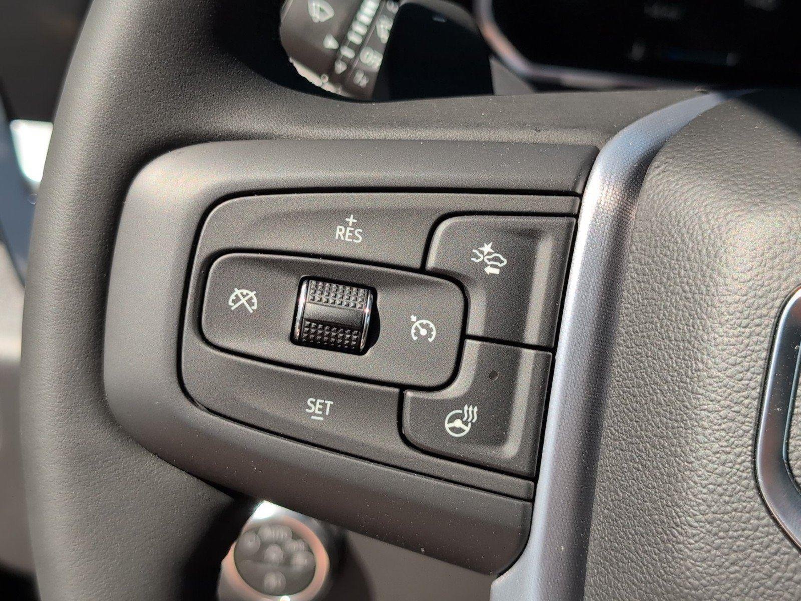 New 2026 Onyx Black GMC Elevation image 29