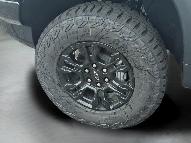 New 2026 White Sands Chevrolet ZR2 image 15