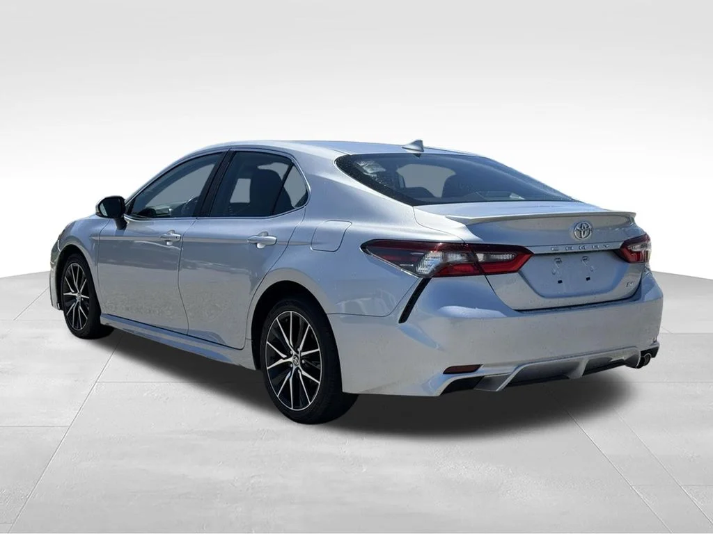 Used 2023 Silver Toyota SE image 3