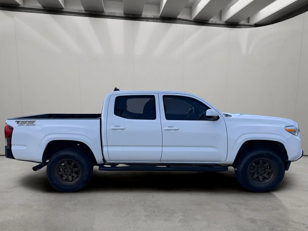Used 2023 Ice Cap Toyota SR image 7