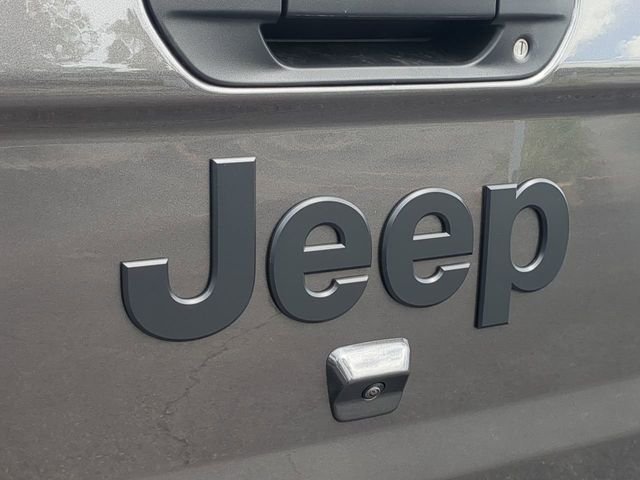New 2026 Granite Crystal Metallic Clear-Coat Exterior Paint Jeep 85th Anniversary Edition image 13