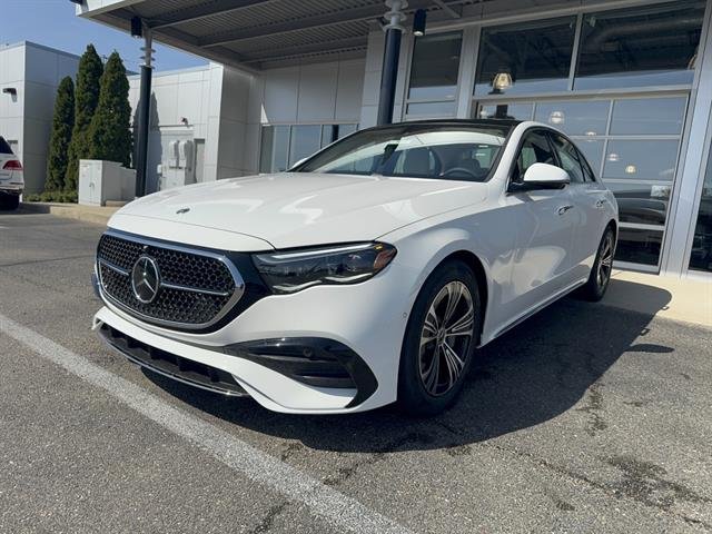 2026 Mercedes-Benz E-Class E450 4MATIC's photo