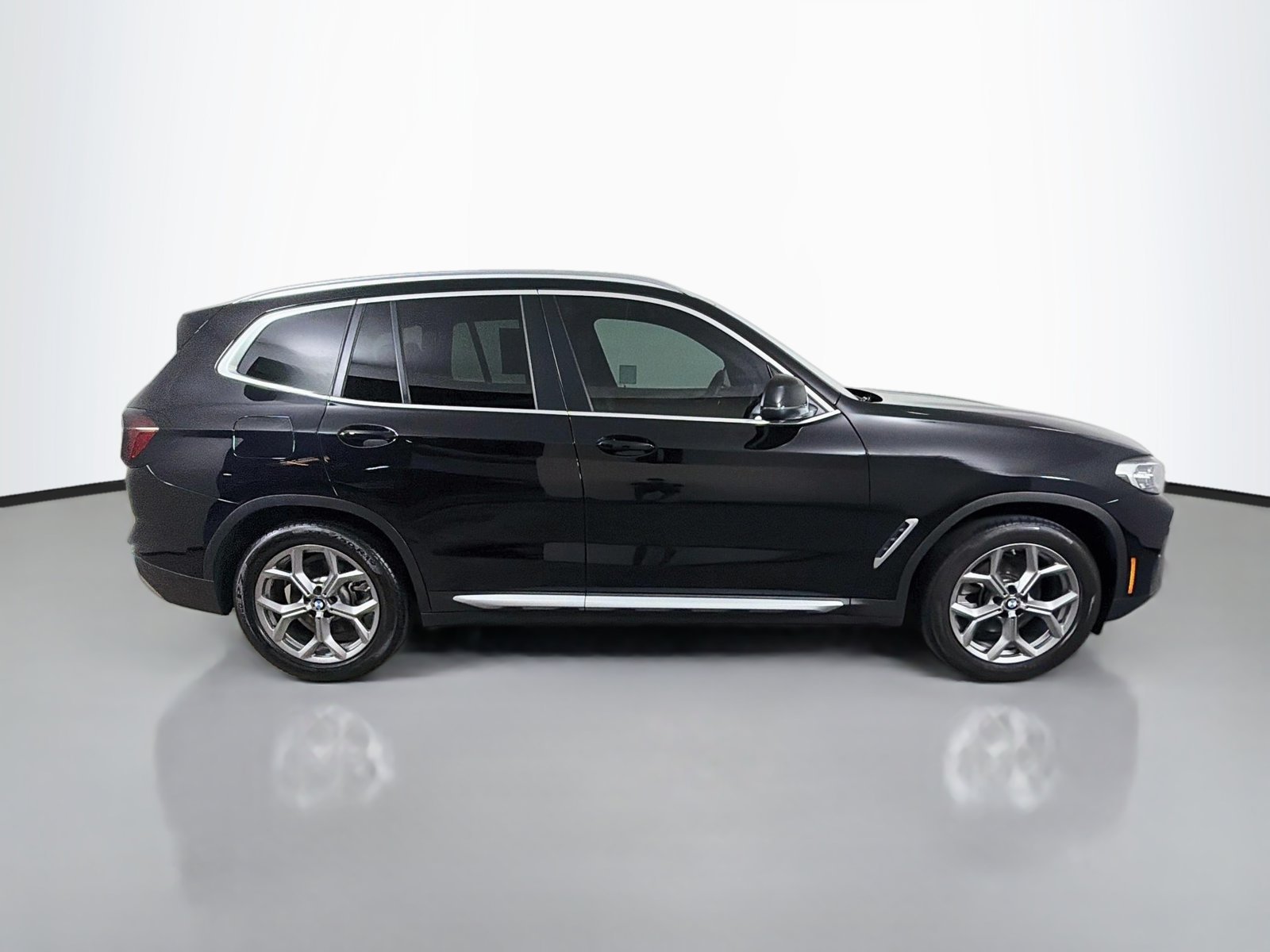 Used 2023 Jet Black BMW sDrive30i image 6