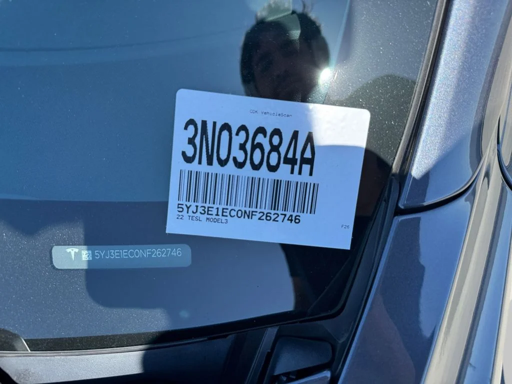 Used 2022  Tesla Performance image 33