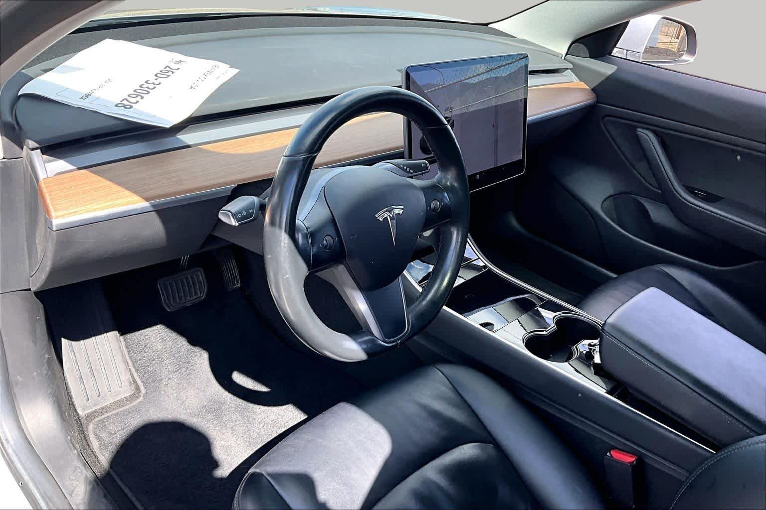 Used 2018 Midnight Silver Metallic Tesla Long Range Battery image 14