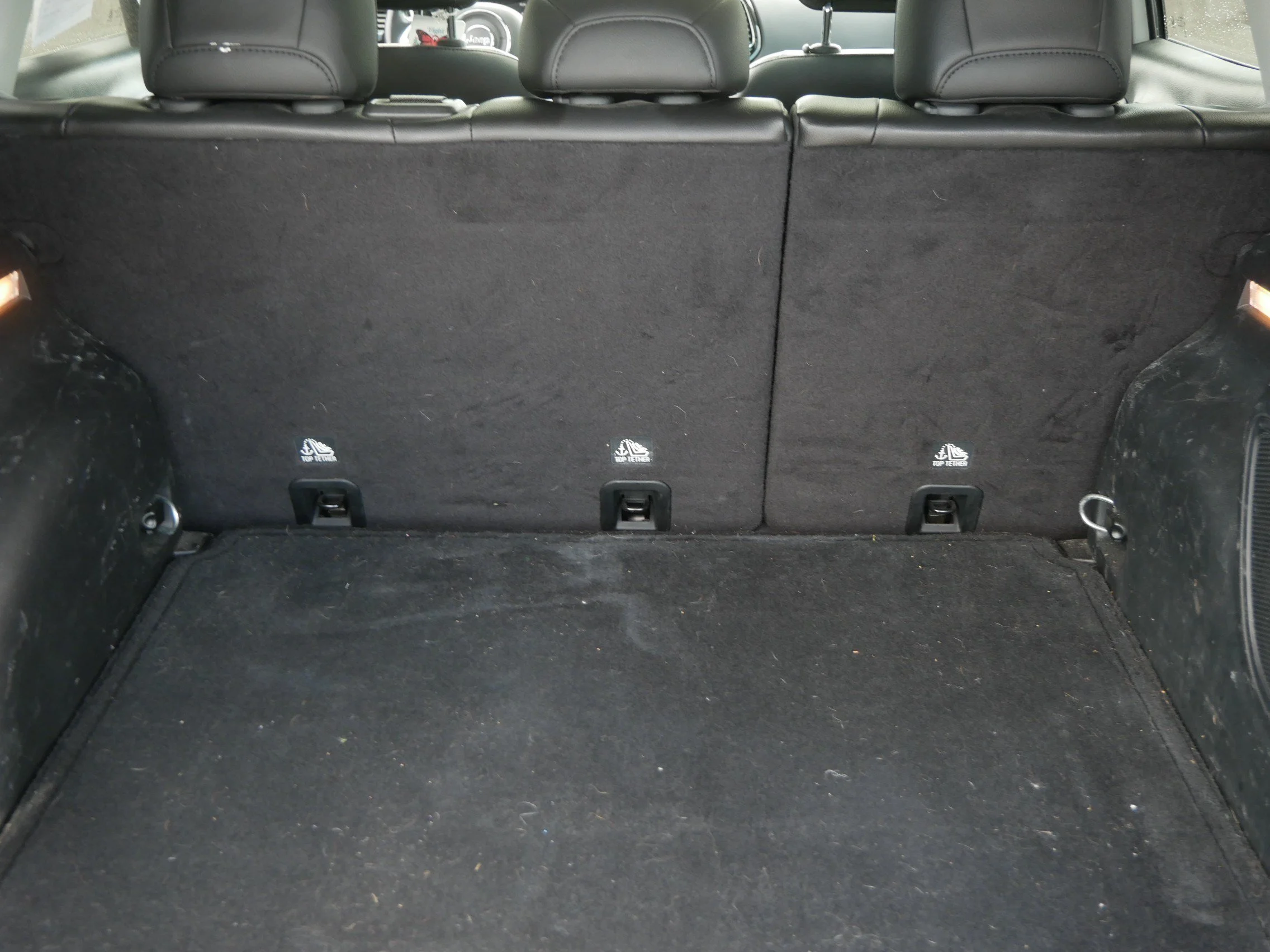 Used 2021 Pearl White Tri-Coat Jeep Limited image 18