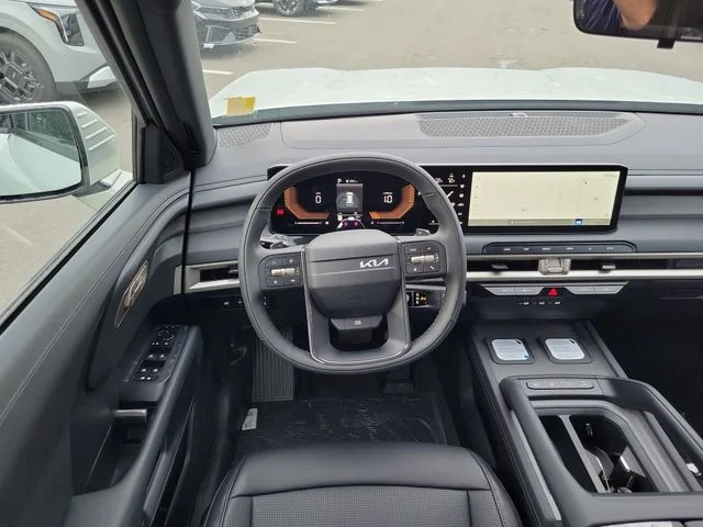 New 2027 Ivory Silver Kia S image 23