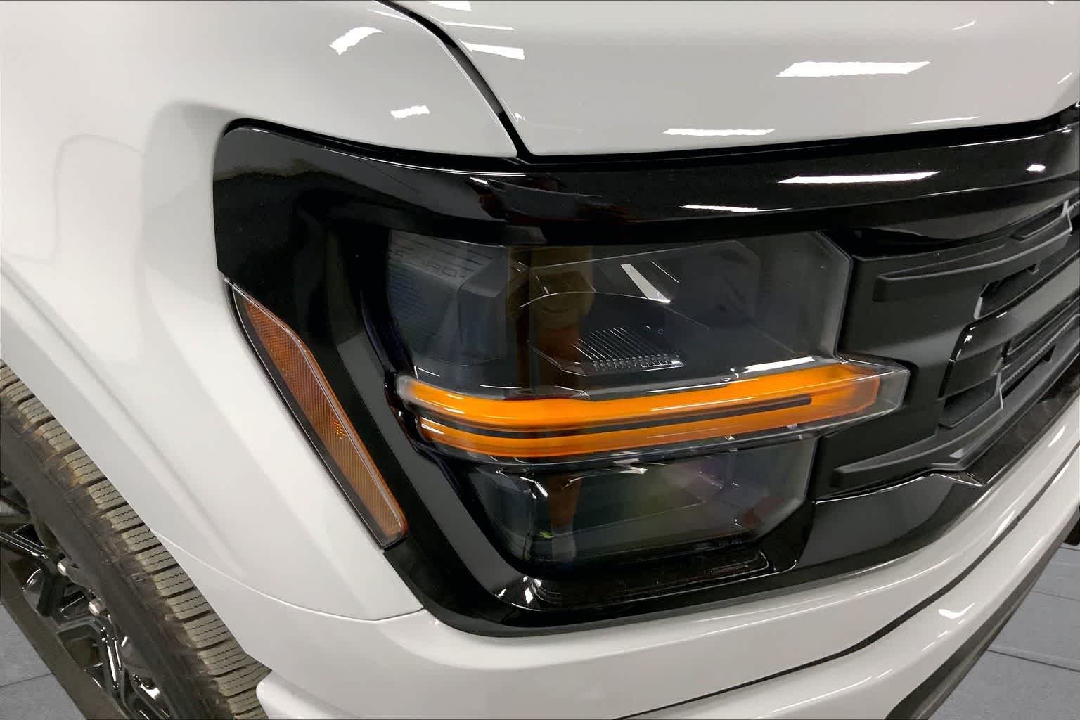 New 2026 Avalanche Ford XLT image 13