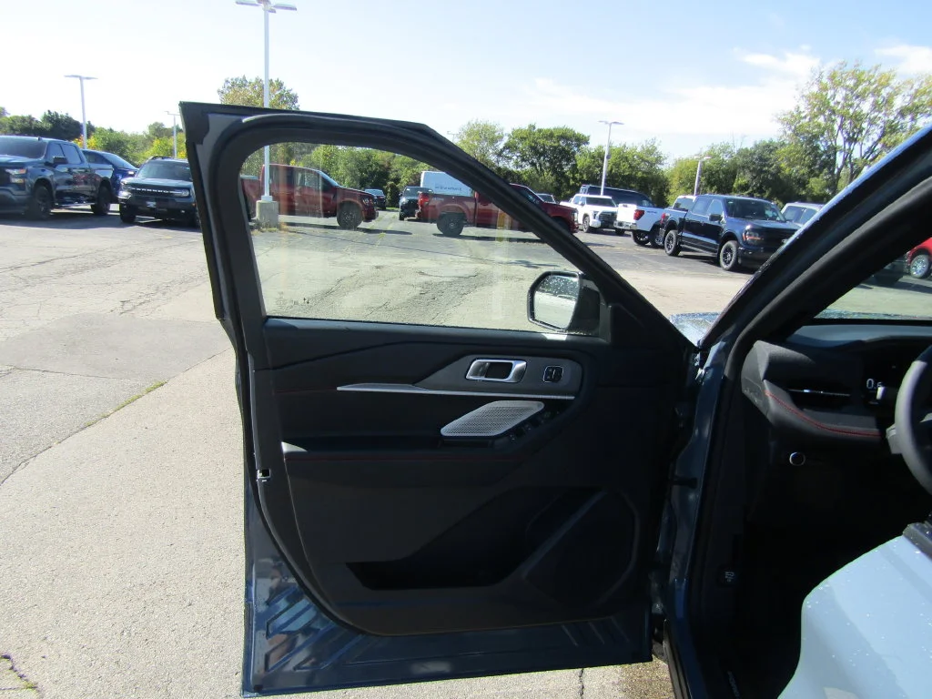 New 2027 Vapor Blue Metallic Ford ST image 21