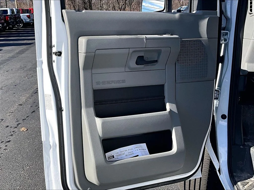2026 Ford E-Series Cutaway Base - Photo 15