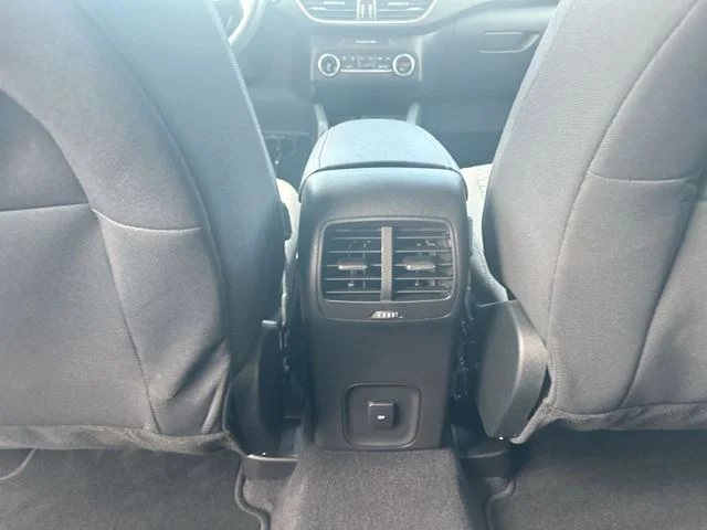 Used 2020 Silver Ford SE image 23