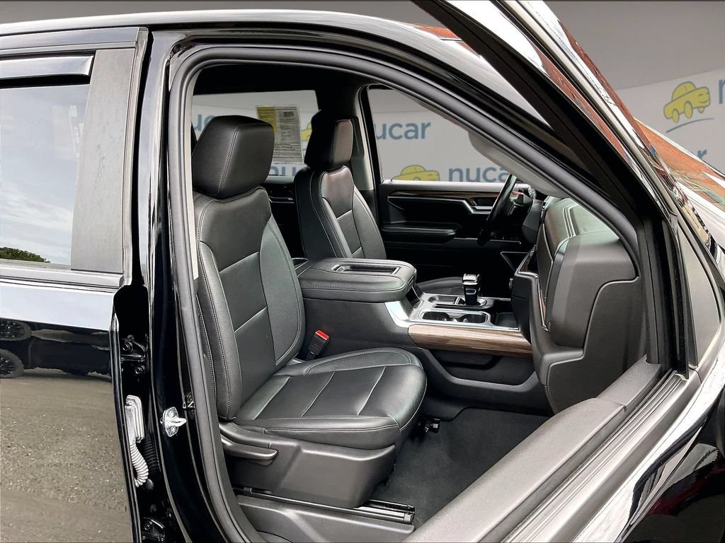 Used 2022 Black Chevrolet RST image 11