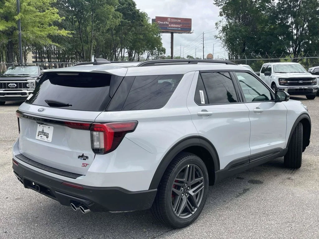 New 2026 Space White Metallic Ford ST image 3