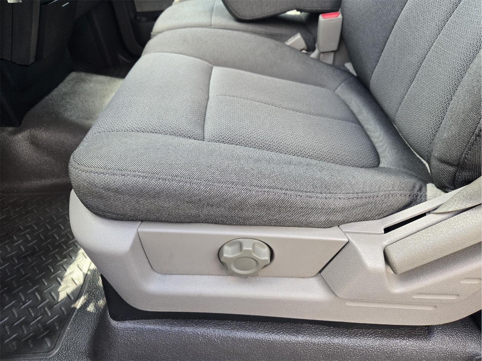 Used 2009  Ford XLT image 20