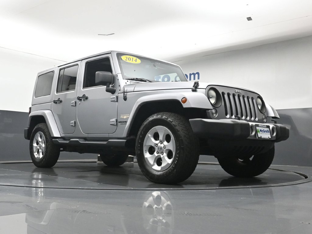 Used 2014 Gray Jeep Unlimited Sahara image 25