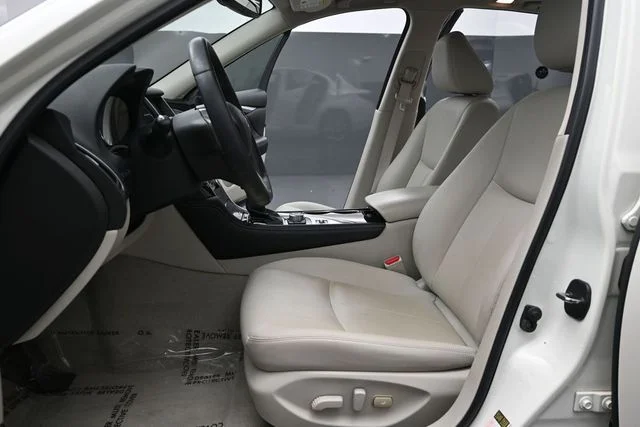 Used 2018 Majestic INFINITI 3.0t LUXE image 15