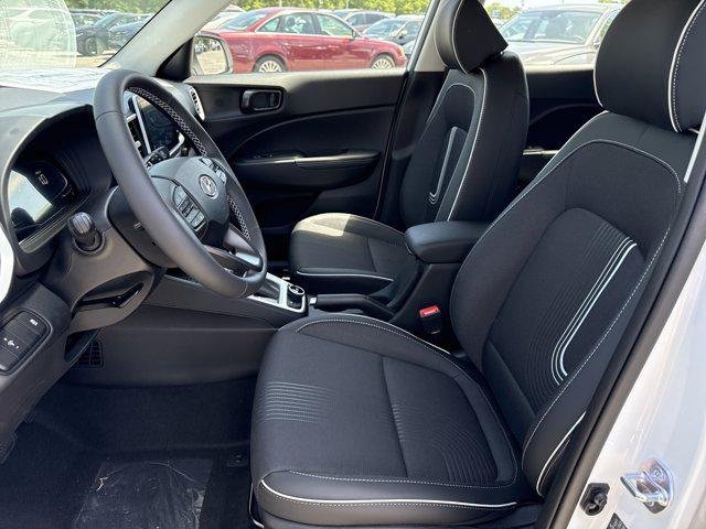New 2026 Lunar White w/Black Roof Hyundai SEL w/Two-Tone Roof image 10