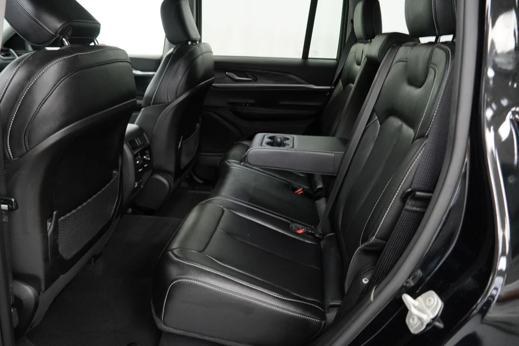 Used 2024 Black Jeep Limited image 20