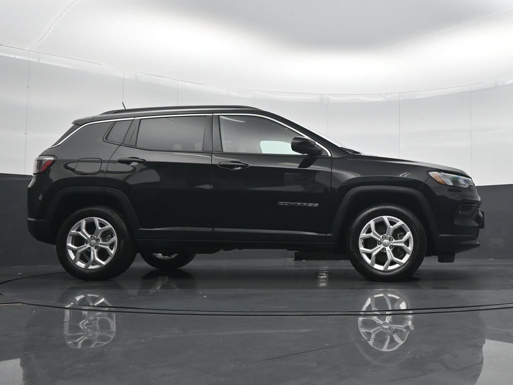 Used 2024 Black Jeep Latitude image 31