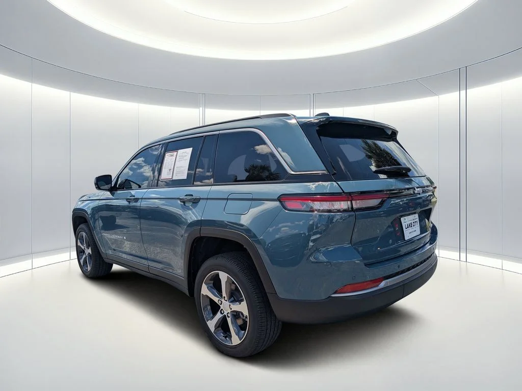 Used 2026 Blue Jeep Limited image 6