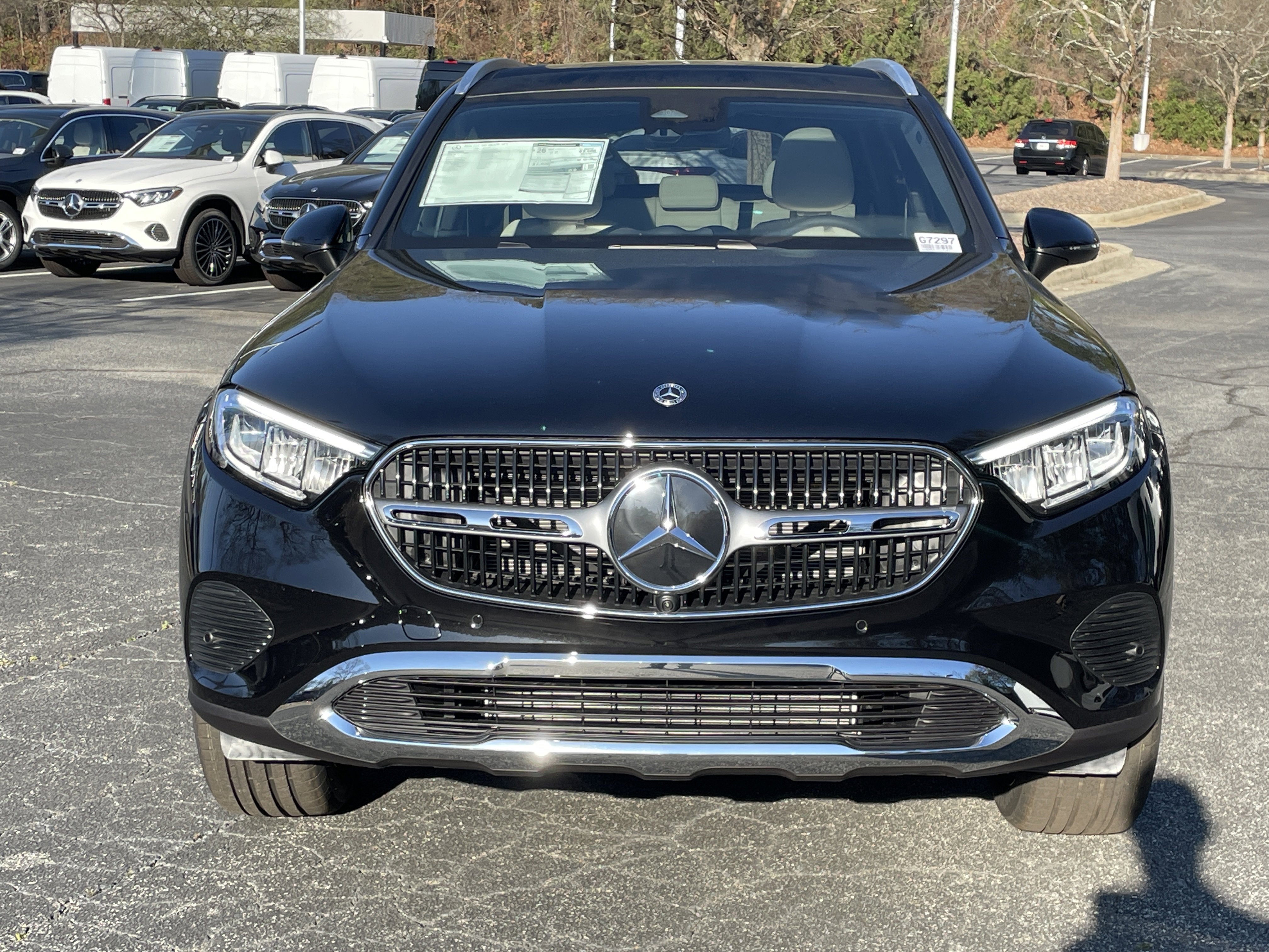 New 2026 Obsidian Black Metallic Mercedes-Benz GLC 300 4MATIC® SUV image 3