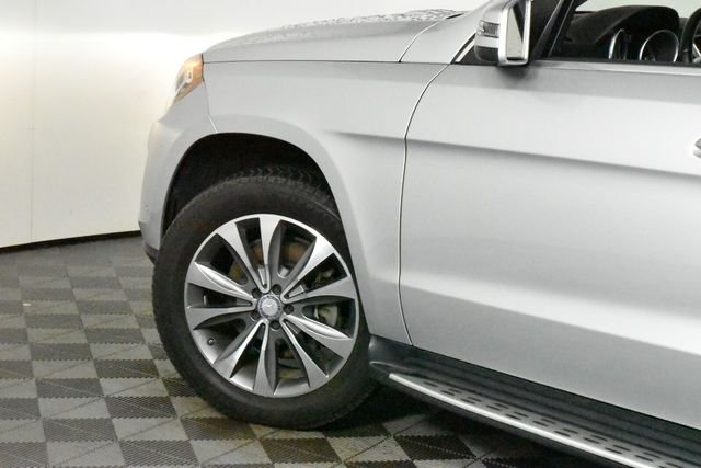 Used 2016  Mercedes-Benz GL 450 image 13