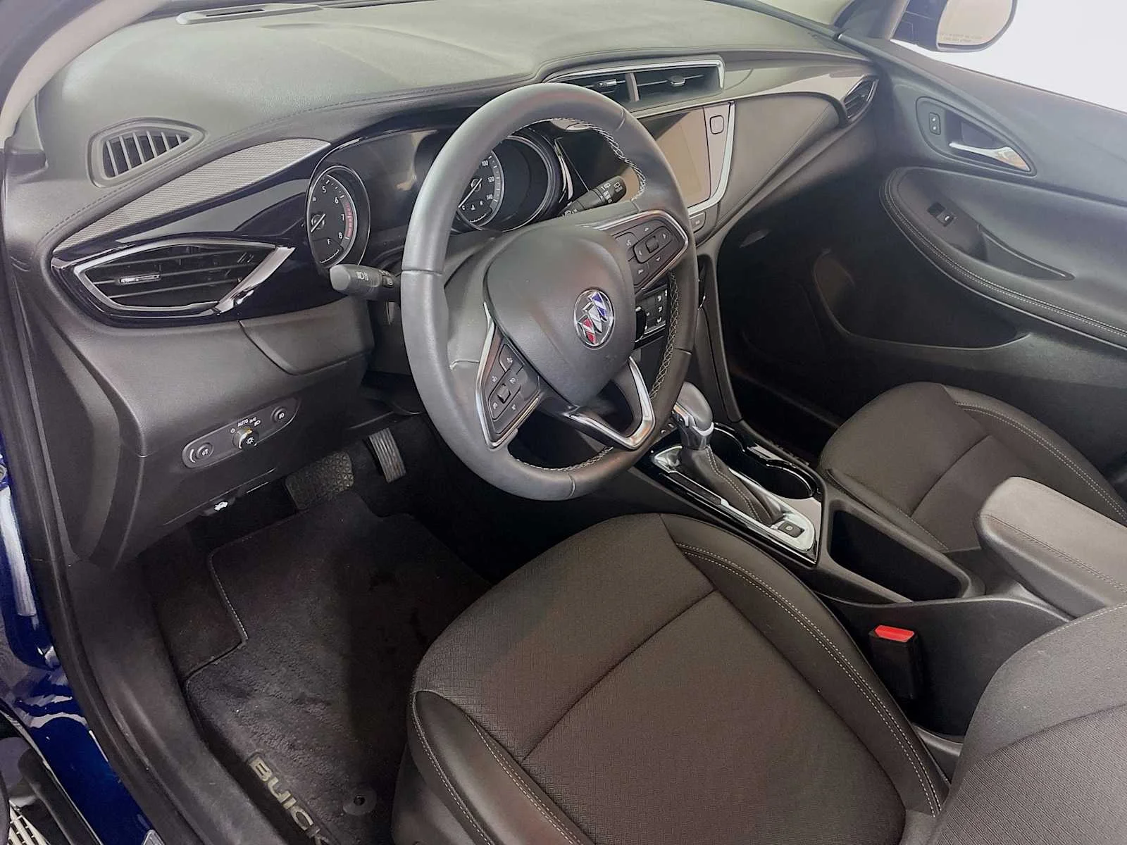 Used 2023 Sapphire Metallic Buick Preferred image 7