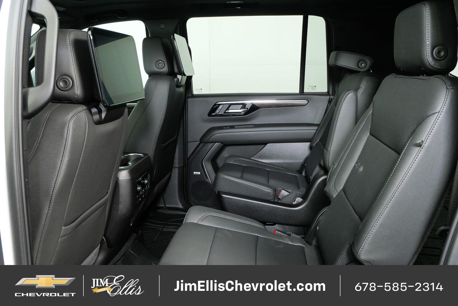 2026 Chevrolet Suburban Z71 - Photo 19