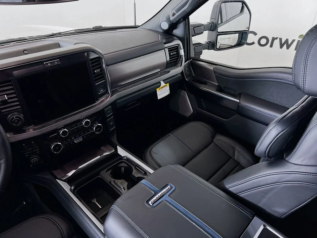 New 2026 Star White Metallic Tri-Coat Ford Platinum image 28