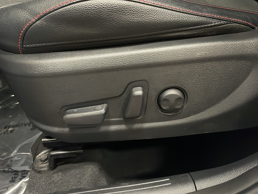 Used 2020 White Kia GT-Line Turbo image 17