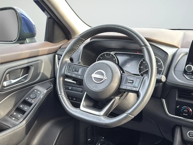 Used 2023 Blue Nissan SV image 38