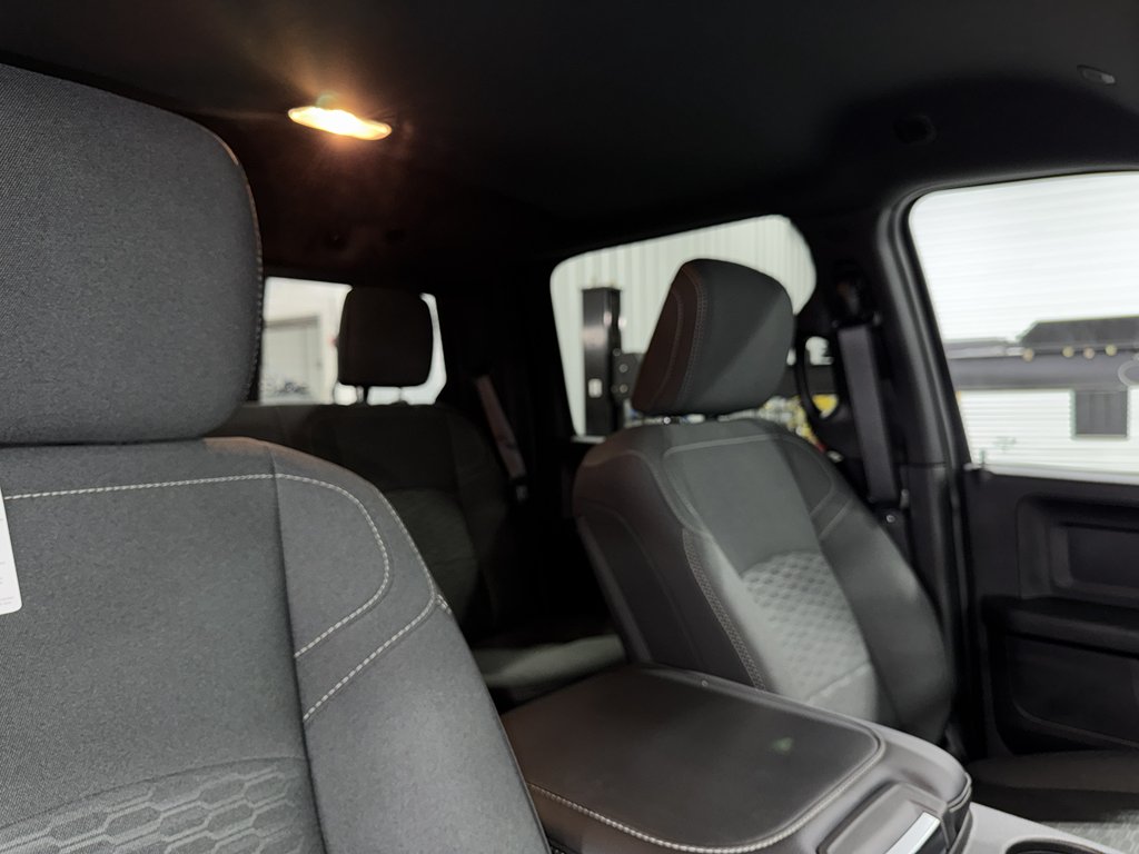 2025 RAM 2500 Tradesman - Photo 15
