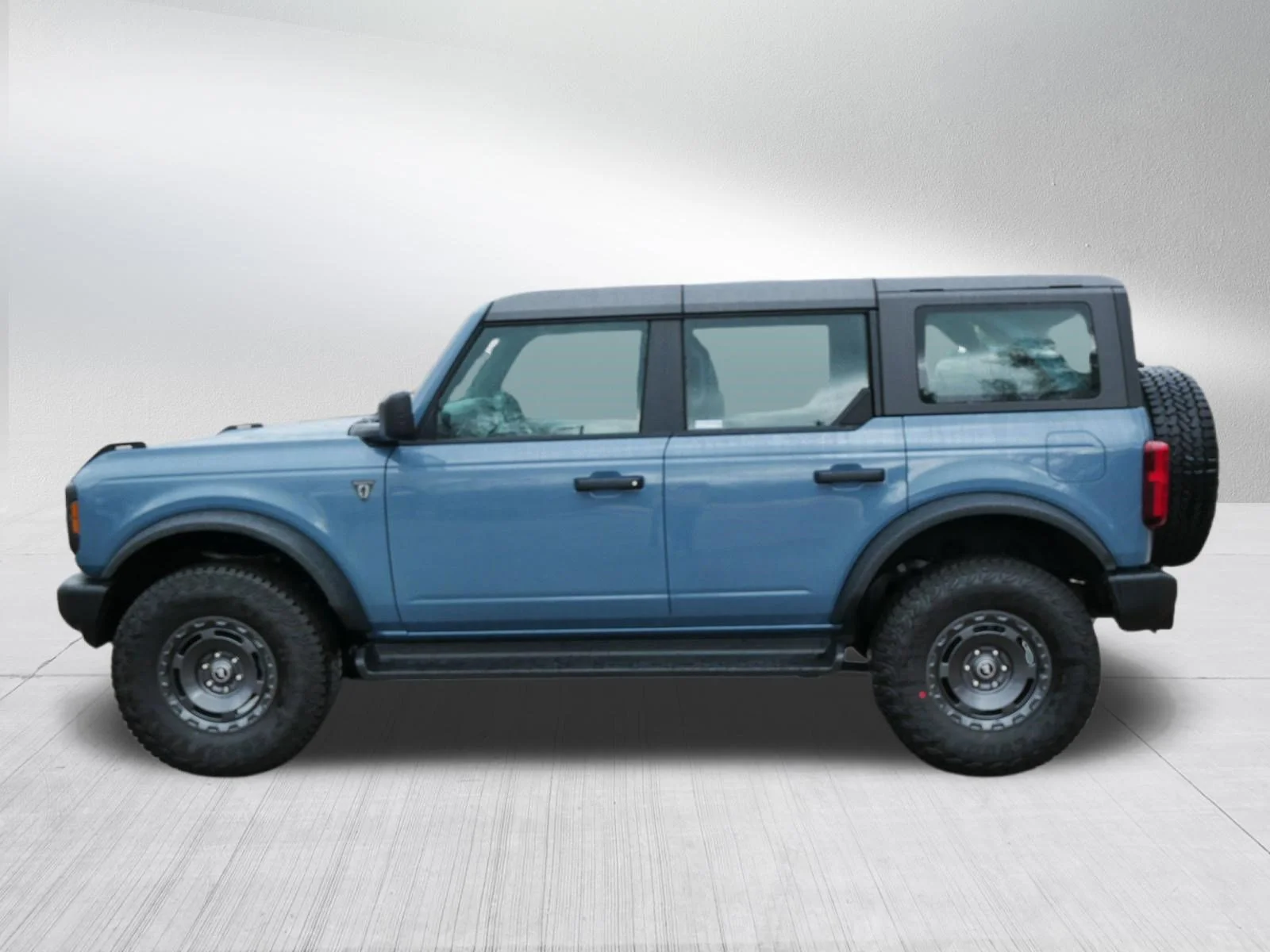 New 2025 Azure Gray Metallic Ford Base image 4
