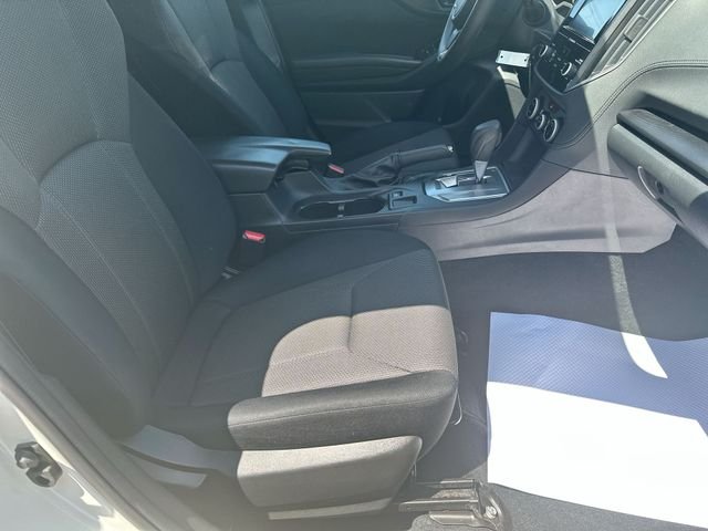 Used 2023 White Subaru Base image 26