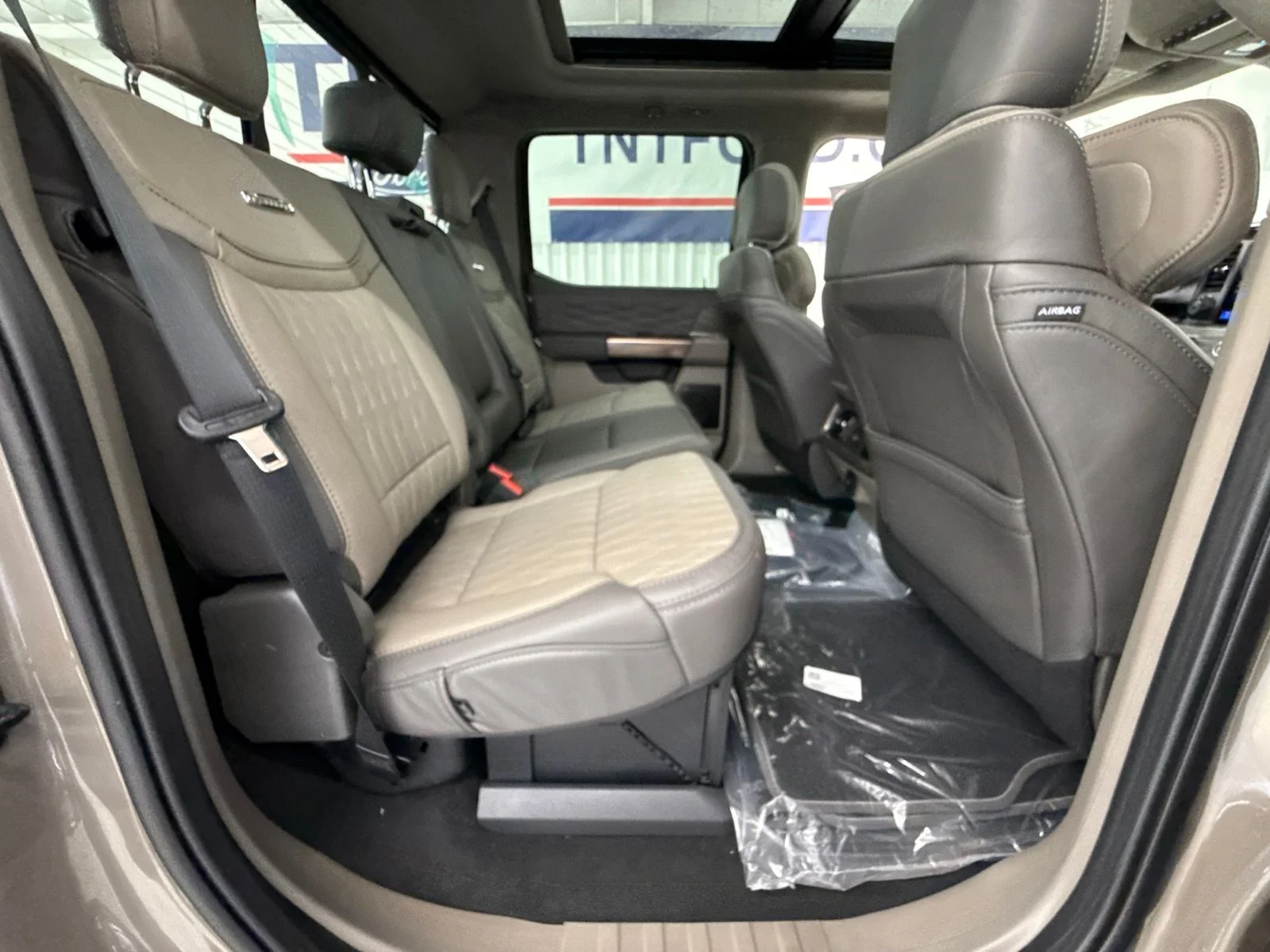 New 2026 Gray Ford Platinum image 24