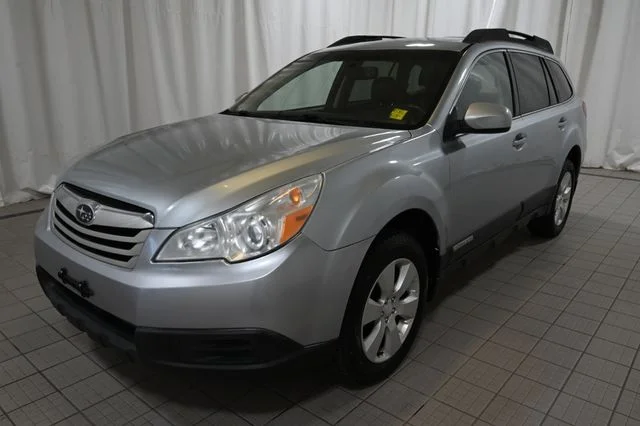 Used 2012 Silver Subaru 2.5i image 15