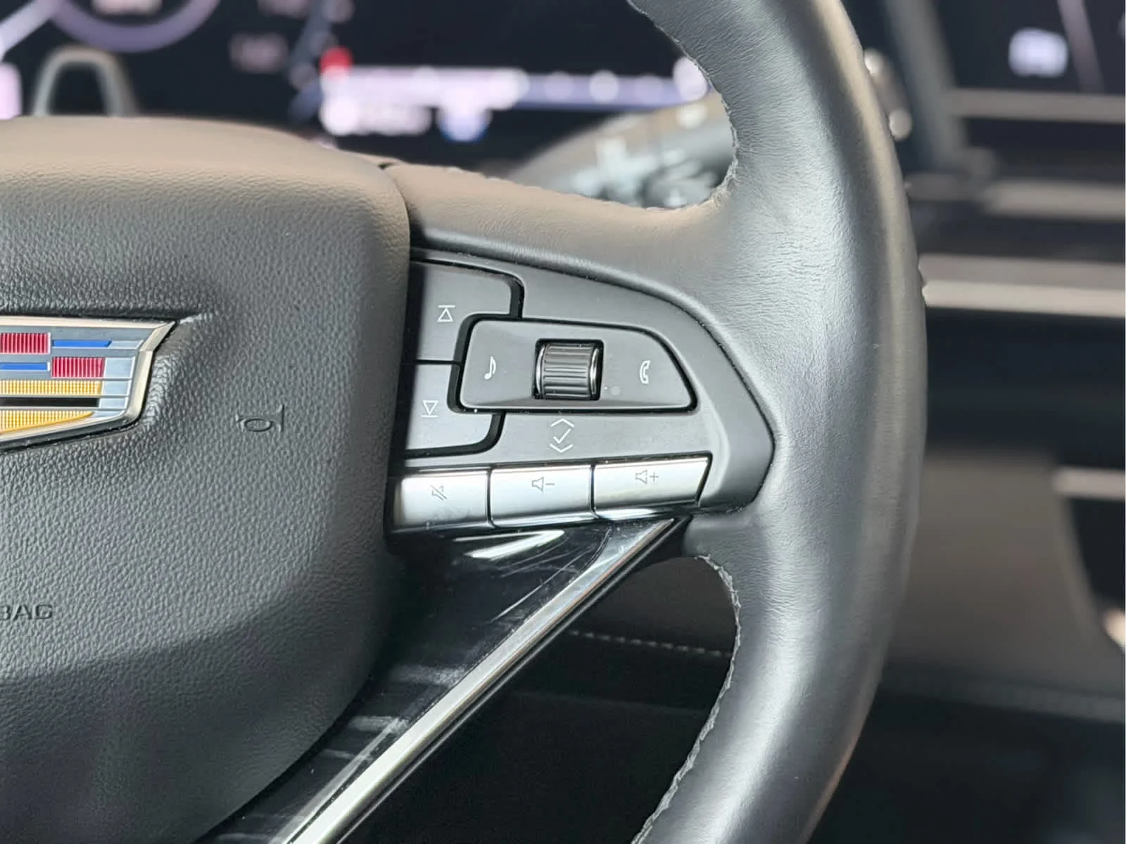 Certified Used 2024 Crystal White Tricoat Cadillac Sport image 30