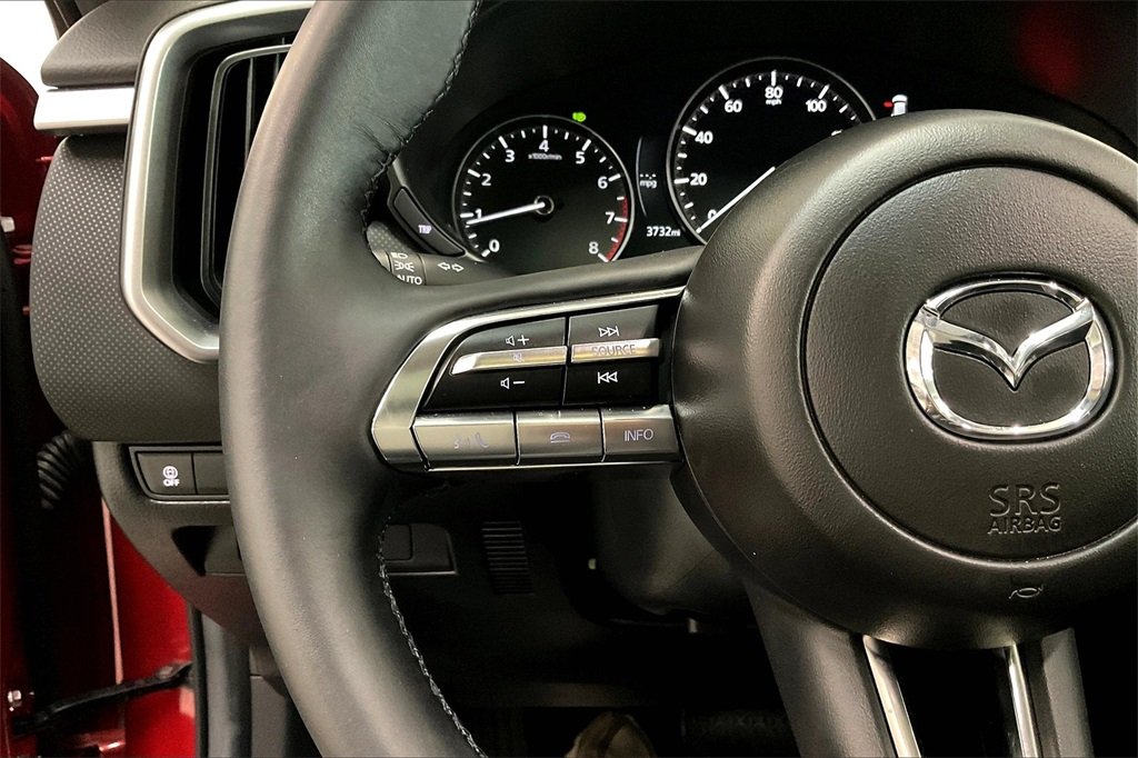 2025 MAZDA CX-50 - Image 17
