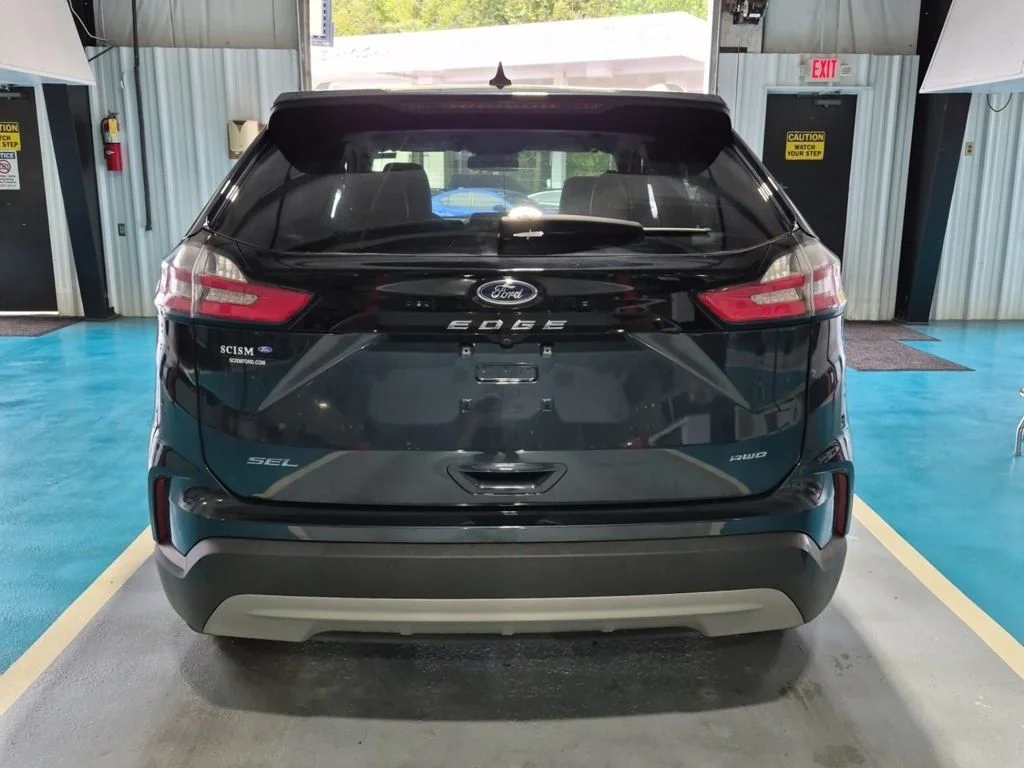 Used 2024 Blue Ford SEL image 11