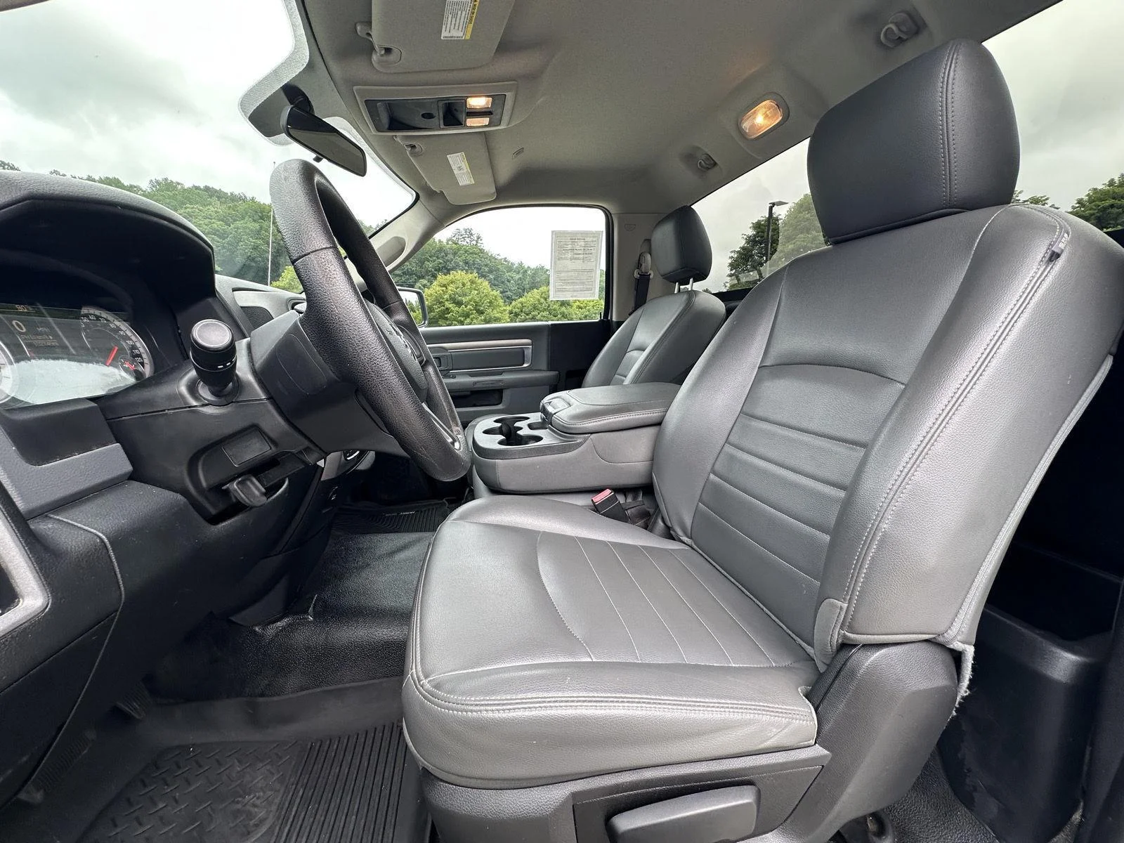 Used 2017 Bright White Clearcoat Ram Tradesman image 9