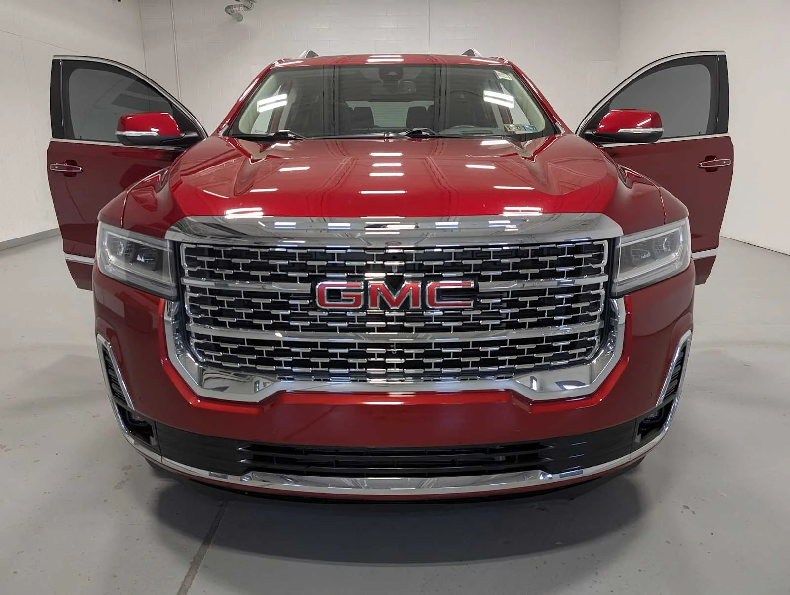 Used 2023 Volcanic Red Tintcoat GMC Denali image 15