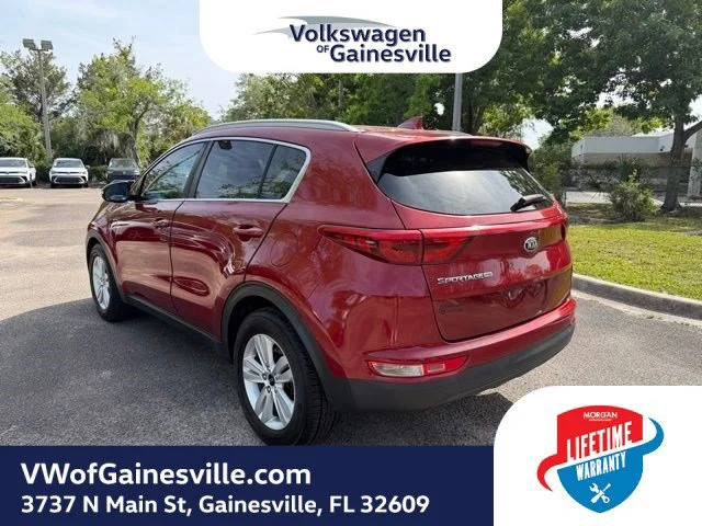 Used 2018 Hyper Red Kia LX image 4